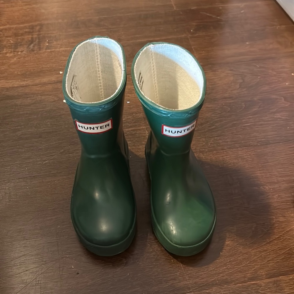 Hunter rain boots green size 6 US